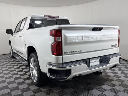 Used 2023 Chevrolet Silverado 1500 High Country w/ High Country Premium Package AWD/4WD image 4