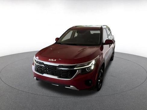 Used 2025 Kia Seltos S FWD image 5