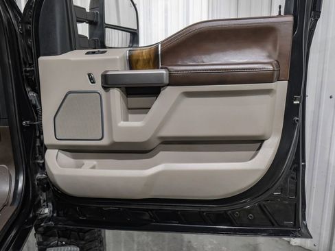 Used 2019 Ford F250 Limited w/ FX4 Off-Road Package image 46