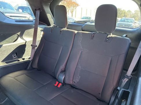 Used 2020 Ford Explorer XLT image 35
