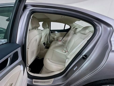 Certified 2026 Genesis G70 2.5T Prestige RWD image 26