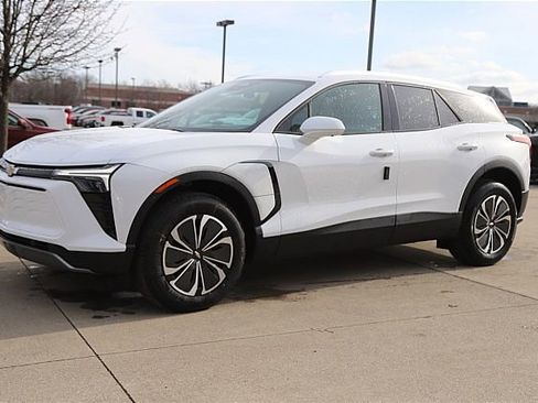 New 2025 Chevrolet Blazer EV LT AWD/4WD image 2
