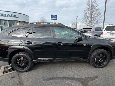 Used 2024 Subaru Outback Wilderness image 3