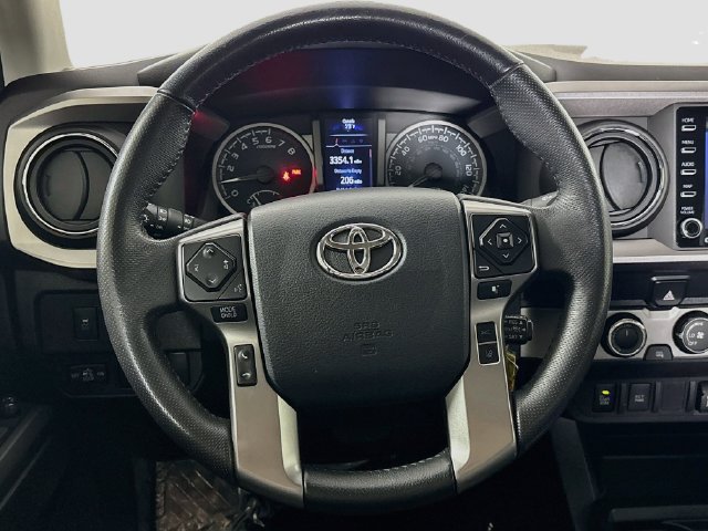 Used 2020 Toyota Tacoma SR5 w/ Technology Package AWD/4WD image 11