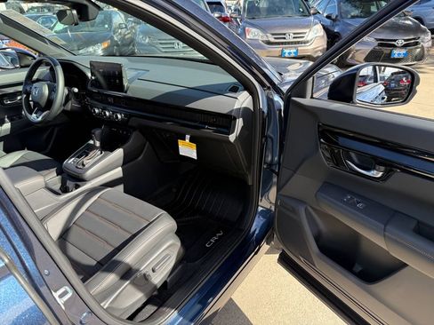 Certified 2026 Honda CR-V Sport Touring image 18