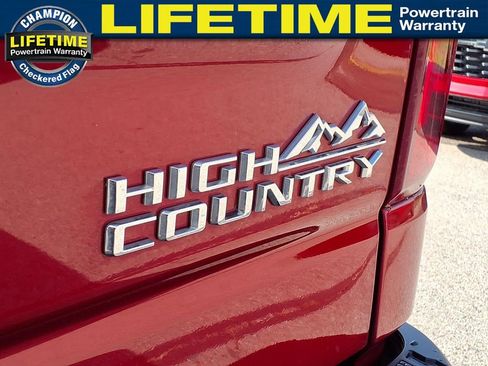Used 2024 Chevrolet Silverado 1500 High Country w/ High Country Premium Package AWD/4WD image 10