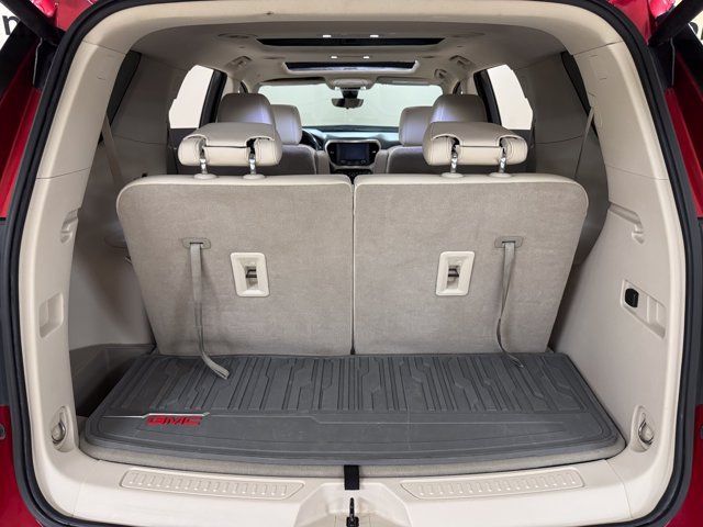 Used 2021 GMC Acadia Denali w/ Denali Technology Package FWD image 25