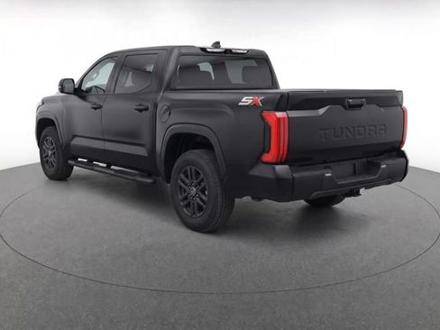 Used 2023 Toyota Tundra SR5 w/ SR5 Convenience Package AWD/4WD image 7
