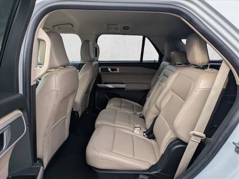 Used 2023 Ford Explorer XLT w/ Equipment Group 202A image 26