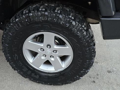 Used 2012 Jeep Wrangler Unlimited Rubicon w/ Dual Top Group image 10