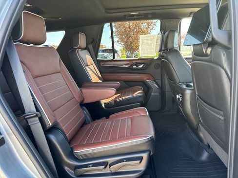Certified 2024 GMC Yukon Denali Ultimate AWD/4WD image 45