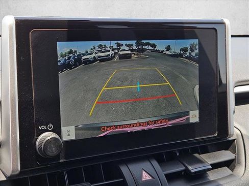 Used 2024 Toyota RAV4 XLE FWD image 18
