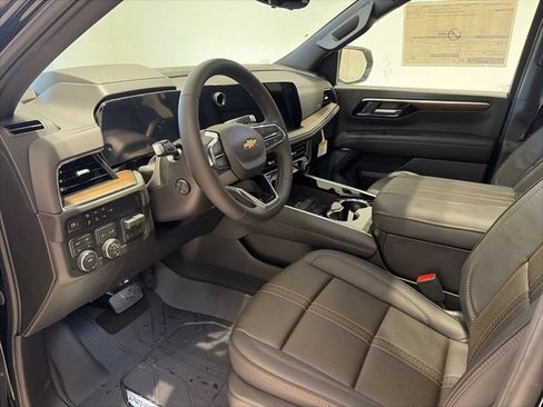 New 2026 Chevrolet Suburban High Country w/ Sun And Tow Package image 8