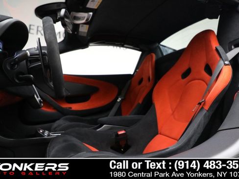 Used 2020 McLaren 600LT Spider RWD image 26