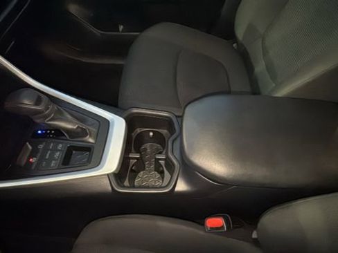 Used 2024 Toyota RAV4 LE image 22