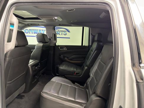 Used 2020 GMC Yukon XL Denali w/ Denali Ultimate Package AWD/4WD image 31