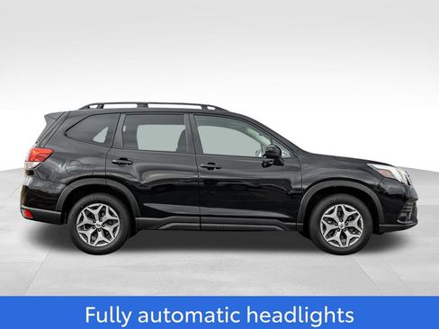 Used 2023 Subaru Forester Premium AWD/4WD image 8