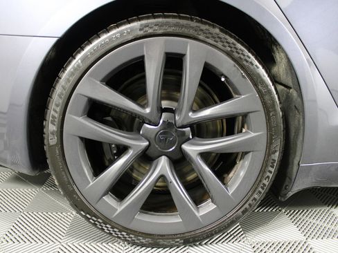 Used 2021 Tesla Model S Plaid image 47