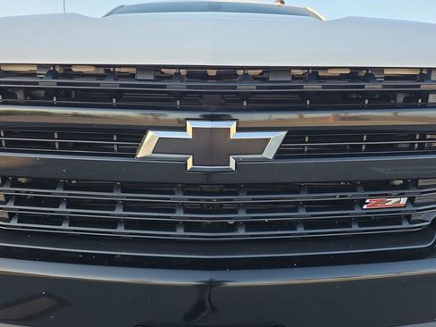Used 2021 Chevrolet Silverado 1500 LT Trail Boss w/ Bed Protection Package image 32