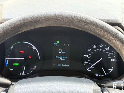 Used 2022 Toyota Sienna LE image 50