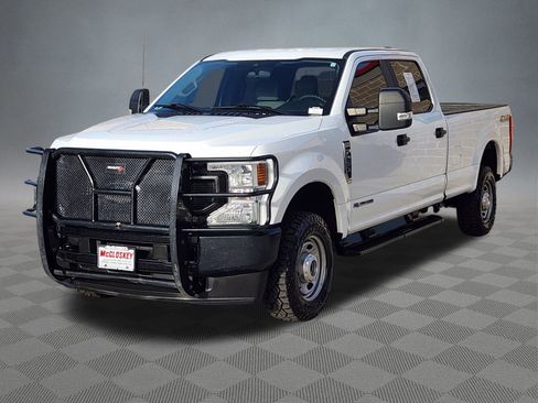 Used 2022 Ford F250 XL w/ Power Equipment Group image 3