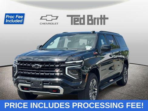 Certified 2025 Chevrolet Suburban Z71 AWD/4WD image 1