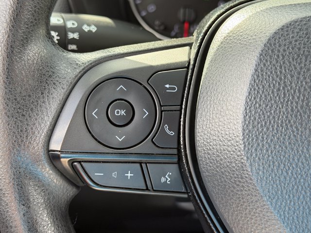 Used 2021 Toyota RAV4 LE FWD image 15