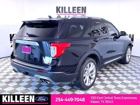 Used 2022 Ford Explorer Platinum w/ Equipment Group 601A image 8