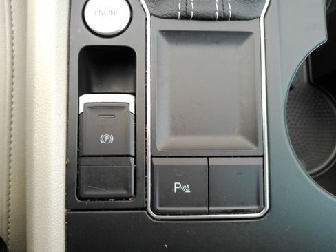 Used 2021 Volkswagen Atlas SE w/ Panoramic Sunroof Package FWD image 50