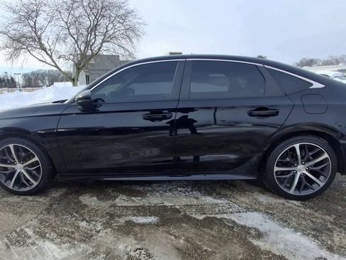 Used 2023 Honda Civic Touring image 5