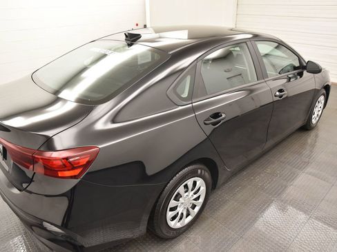 Used 2024 Kia Forte LX image 7
