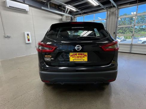 Used 2021 Nissan Rogue Sport S FWD image 4