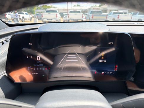 Used 2026 Chevrolet Traverse LT FWD image 19