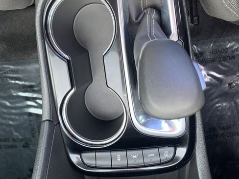 Used 2025 Buick Encore GX Preferred image 40