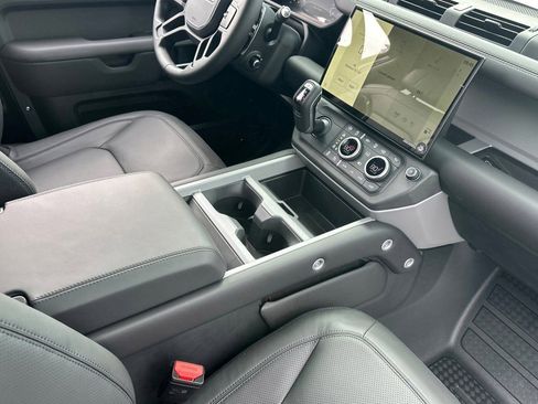 New 2026 Land Rover Defender 90 V8 AWD/4WD image 26