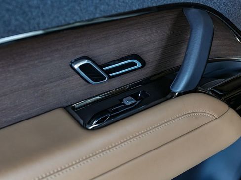 Used 2023 Land Rover Range Rover Sport SE image 42