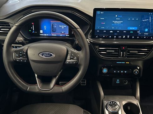 Certified 2023 Ford Escape ST-Line w/ Tech Pack #1 image 14