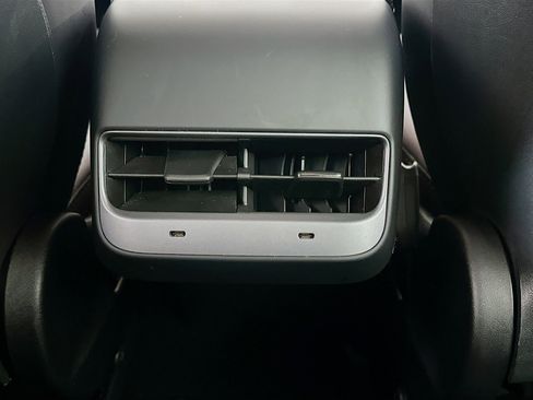 Used 2023 Tesla Model 3 Standard Range image 25