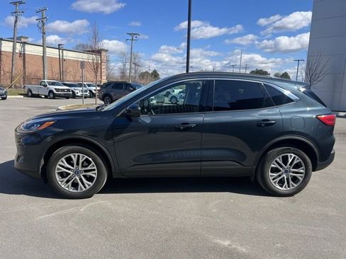 Used 2022 Ford Escape SEL image 8