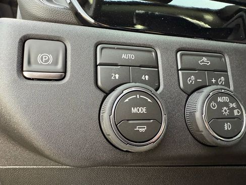 New 2026 Chevrolet Silverado 1500 RST w/ Dark Appearance Package image 25