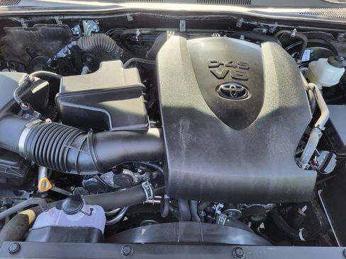 Certified 2023 Toyota Tacoma TRD Sport w/ Advanced Technology Package AWD/4WD image 25