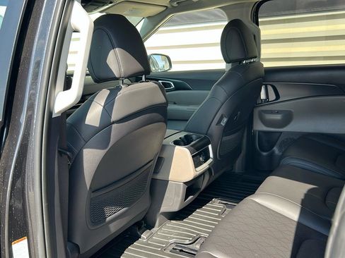 New 2026 Kia Carnival image 12