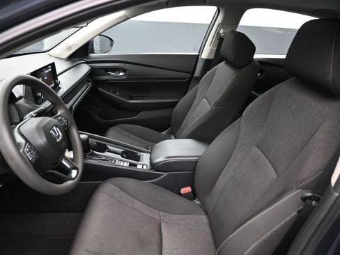 Used 2025 Honda Accord SE image 14