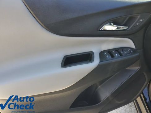 Used 2023 Chevrolet Equinox LS w/ LS Convenience Package FWD image 17