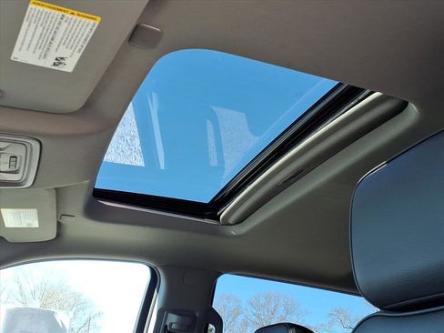 Used 2024 GMC Sierra 2500 Denali w/ Denali Reserve Package image 17