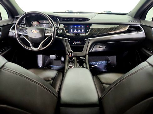 Used 2020 Cadillac XT6 Premium Luxury image 16