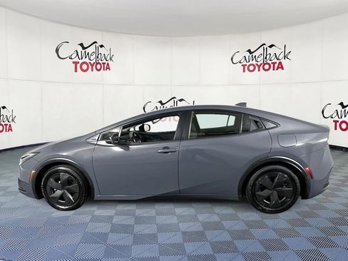 Used 2024 Toyota Prius LE image 4