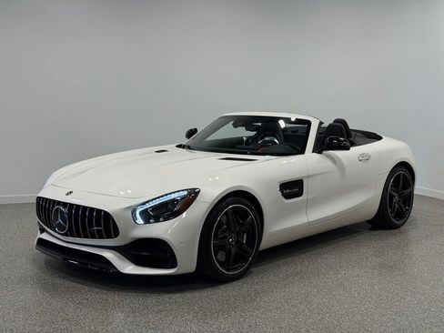 Used 2018 Mercedes-Benz AMG GT Roadster image 1