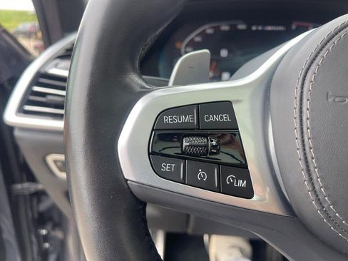 Used 2022 BMW X7 M50i w/ Luxury Seating Package image 44