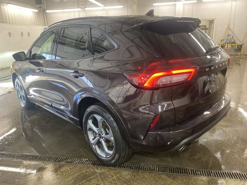 Used 2023 Ford Escape ST-Line w/ Tech Pack #1 image 7